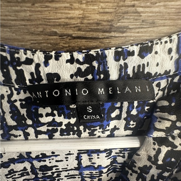 ANTONIO MELANI 100% Silk Abstract Blue White and Black Blouse Tank - Picture 7 of 10